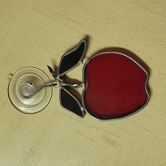 Stained glass Apple - Picture 1 of 2